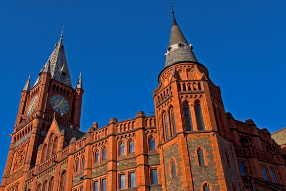 Victoria-Building-turrets
